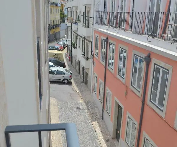 Tp Bombarda 5, Deluxe * 리스본